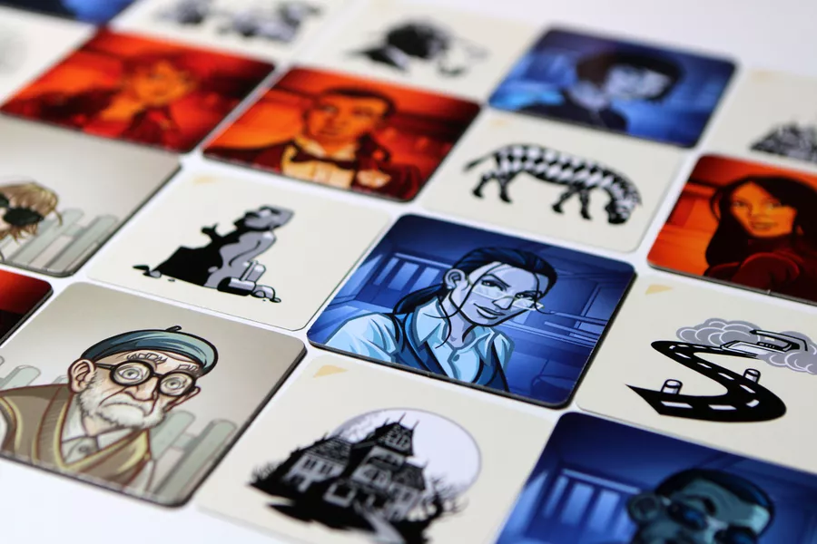 Codenames: Pictures