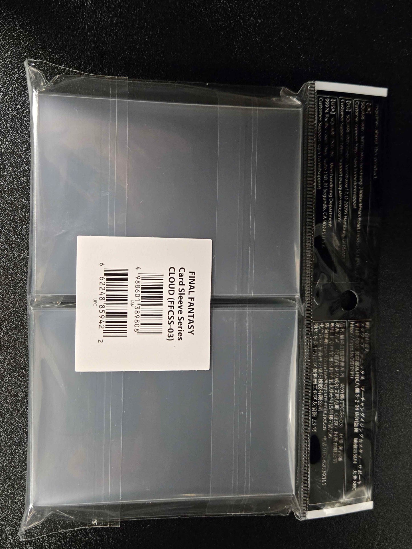 Square Enix Standard Sleeves: Final Fantasy VII - Cloud (FFCSS-03) (100ct.)