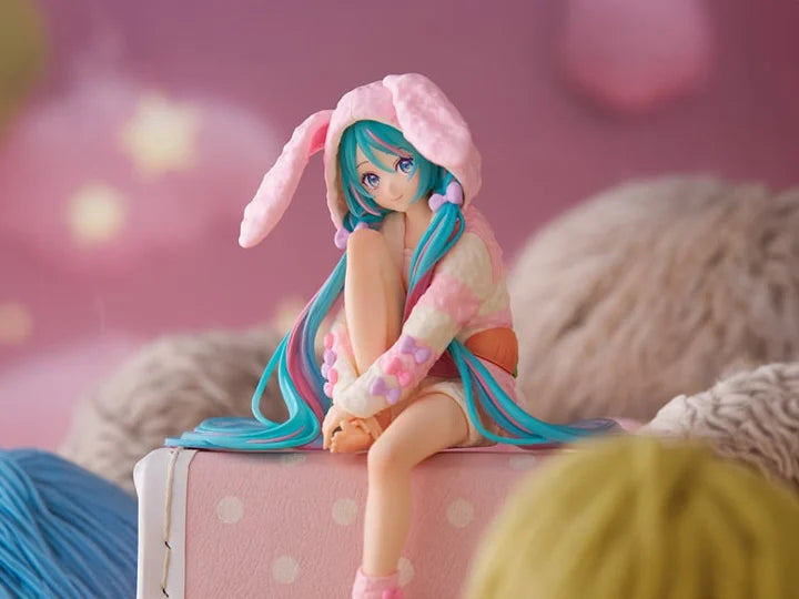FuRyu: Hatsune Miku (Rabbit Ear Hood Pajama)
