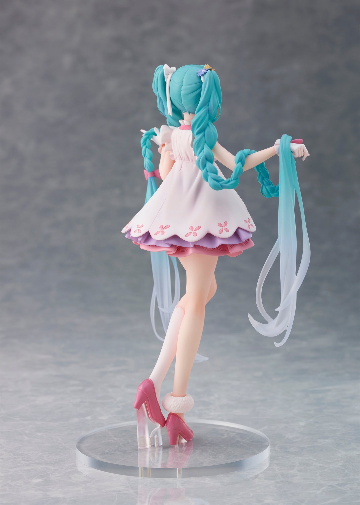 Taito USA: Hatsune Miku (Wonderland - Rapunzel) Figure