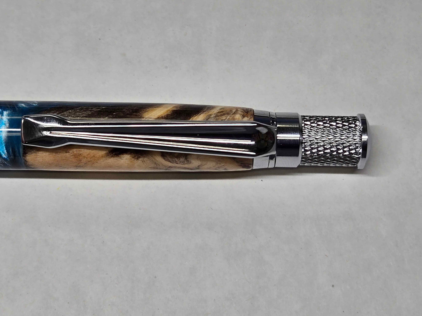 Knurl Twist Ballpoint Pen (Chrome - Spalted Tamarind Burl with Blue & Silver Alumilite)