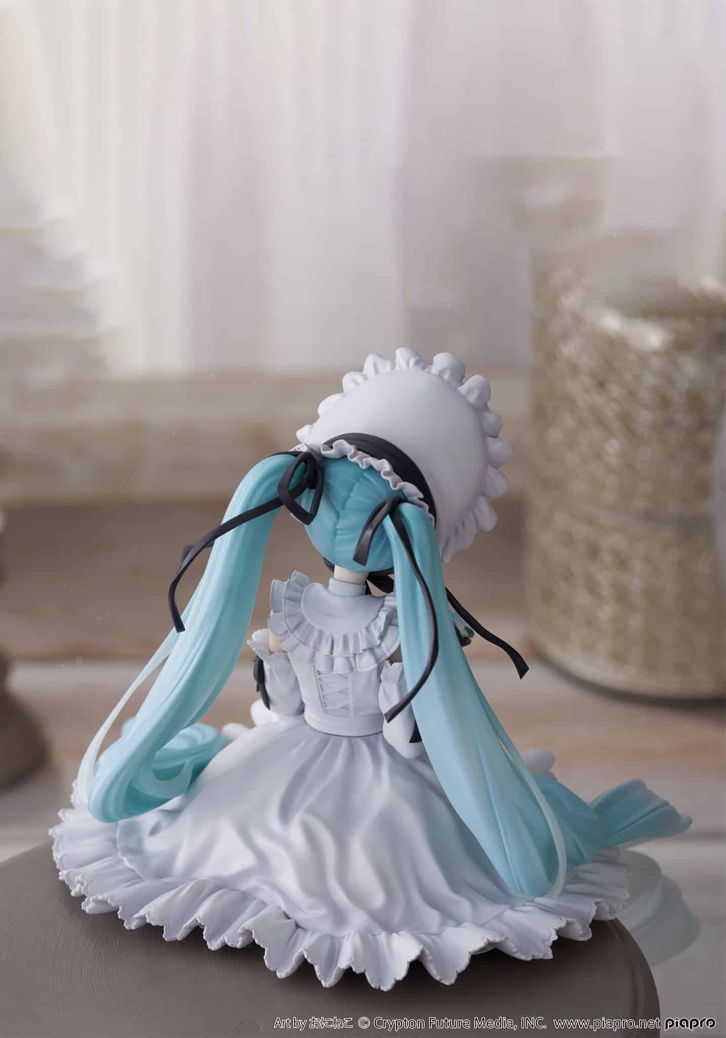 Furyu: Hatsune Miku (Vintage Doll Style) Noodle Stopper Figure