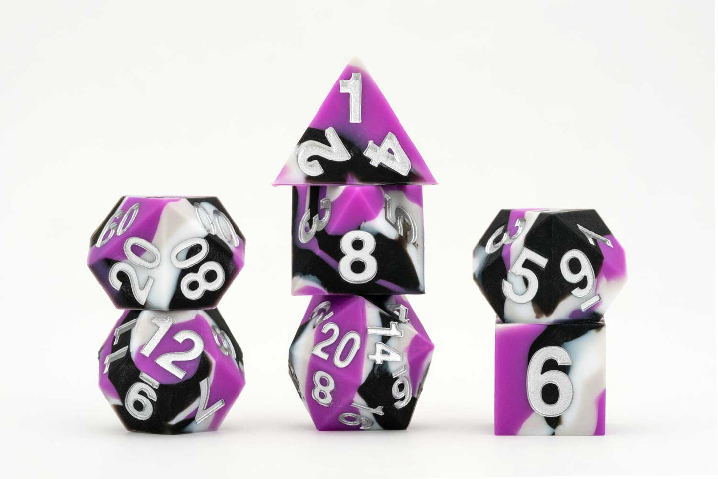 7-Die Set 16mm: Pride - Asexual