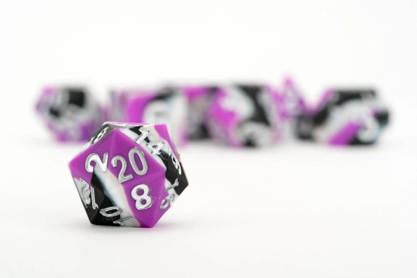 7-Die Set 16mm: Pride - Asexual