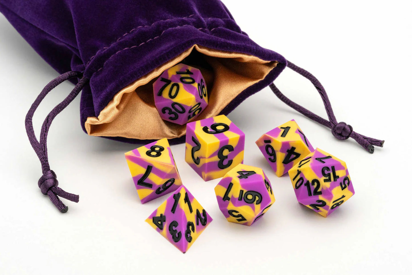 7-Die Set 16mm: Pride - Intersex