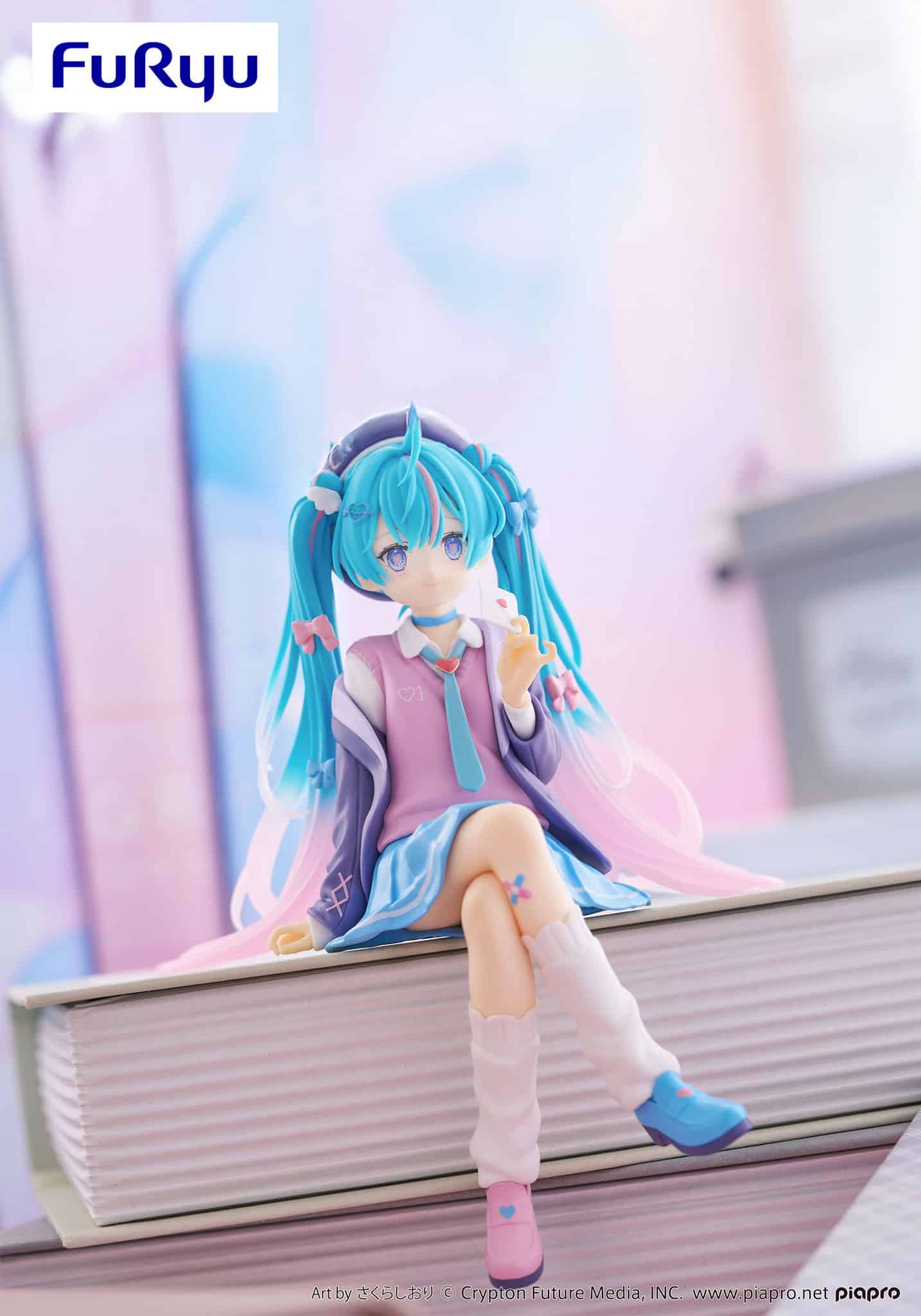 FuRyu: Hatsune Miku (Love Blazer - Navy Color Version) Noodle Stopper Figure