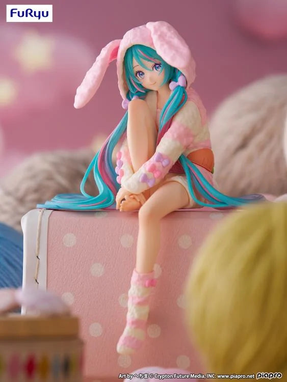 FuRyu: Hatsune Miku (Rabbit Ear Hood Pajama)